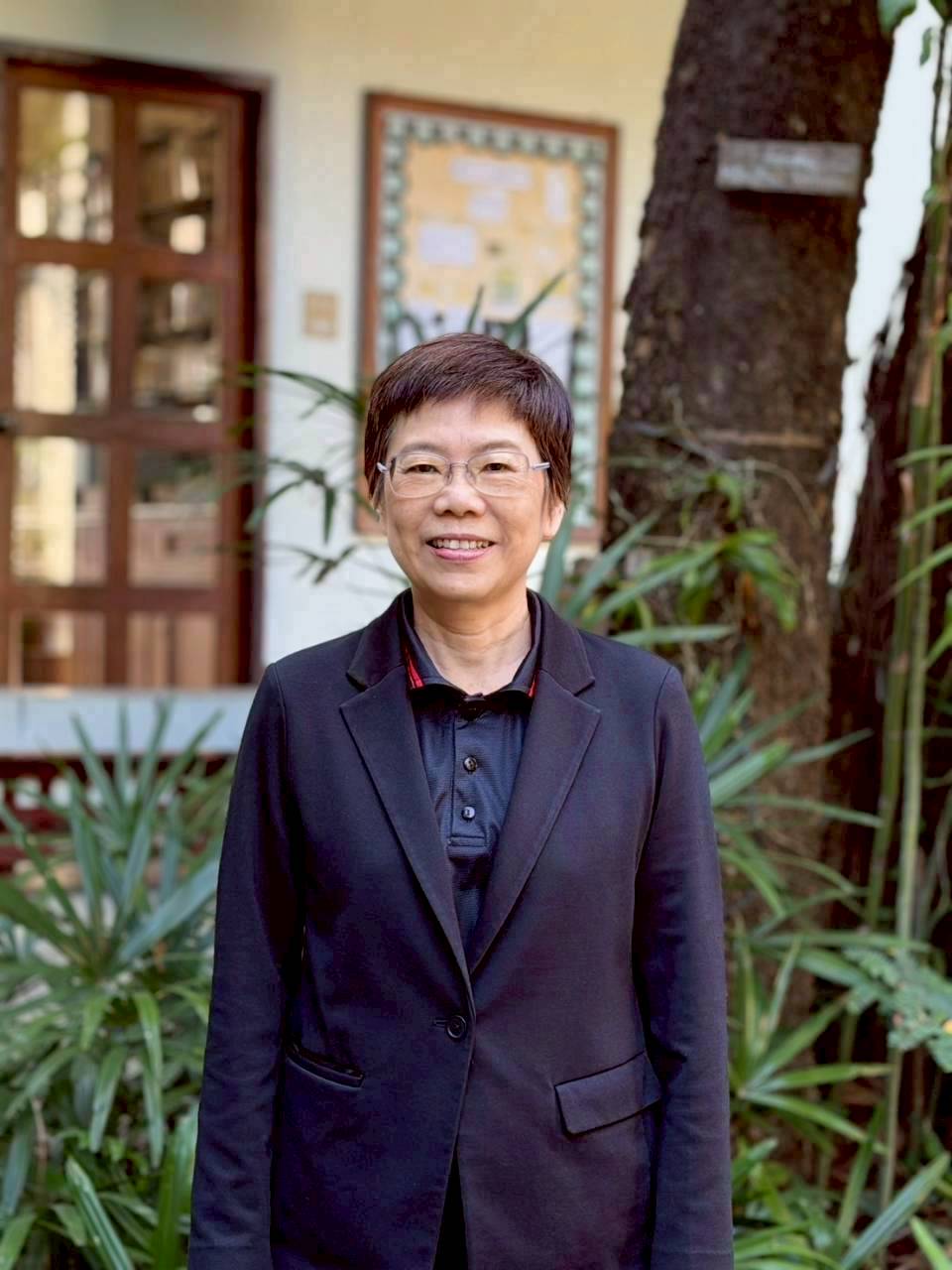 นางสาวดวงพร เลาหกุล